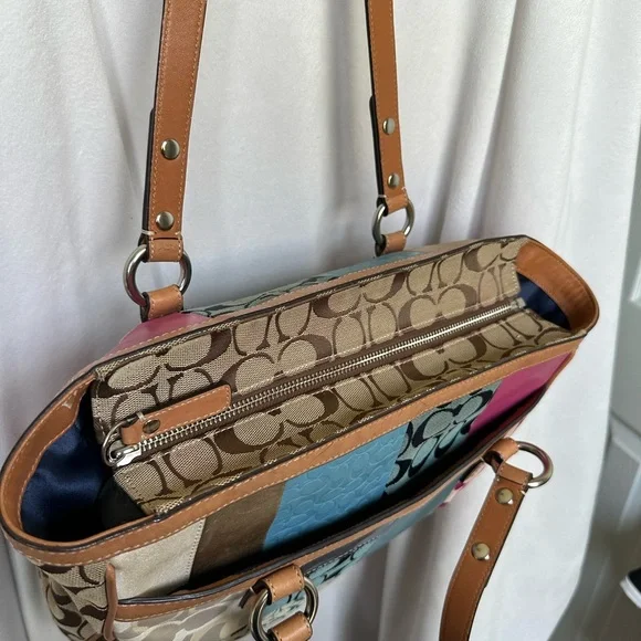 Vintage Coach Patchwork Leather Tote Bag - Multicolor - Picture 4 of 7